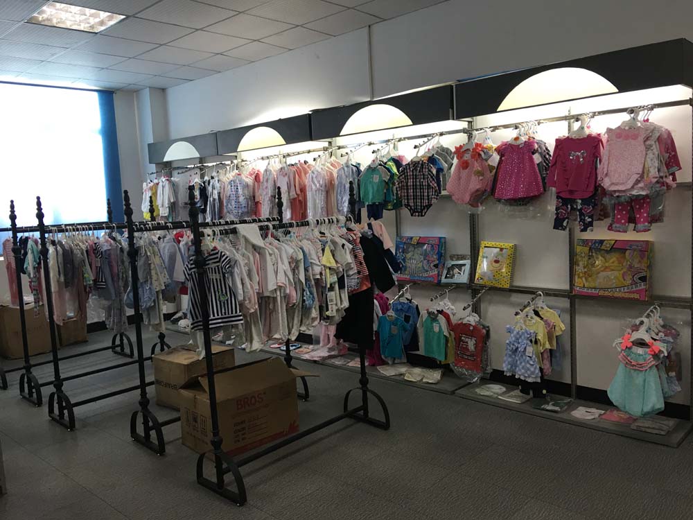 CHILDREN WEAR