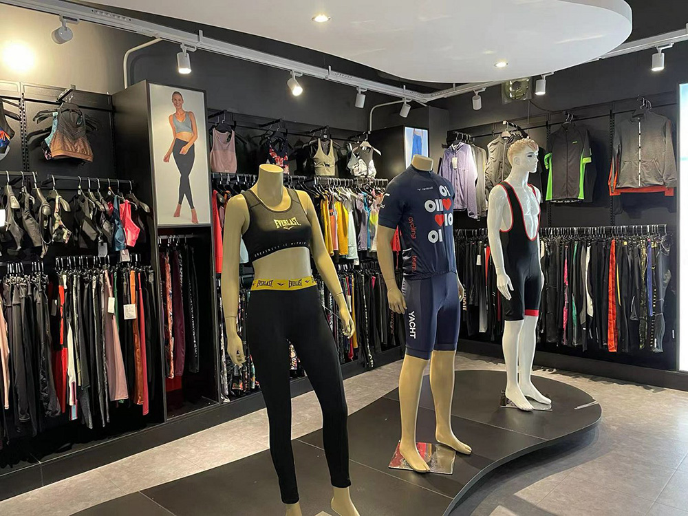 SPORT SWEAR